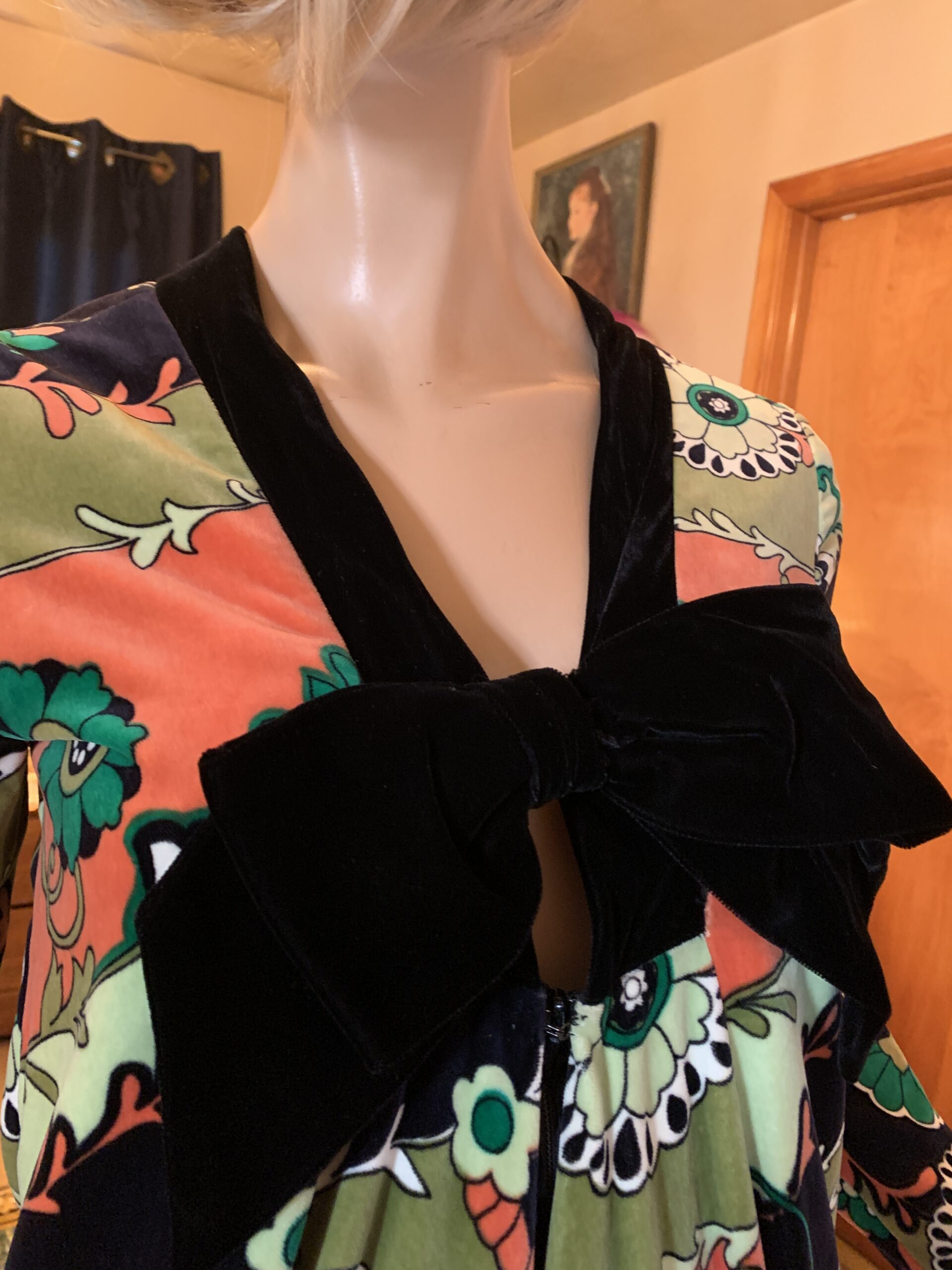 Bards Toronto Swirl Print Green Velvet Maxi Dress - Image 4