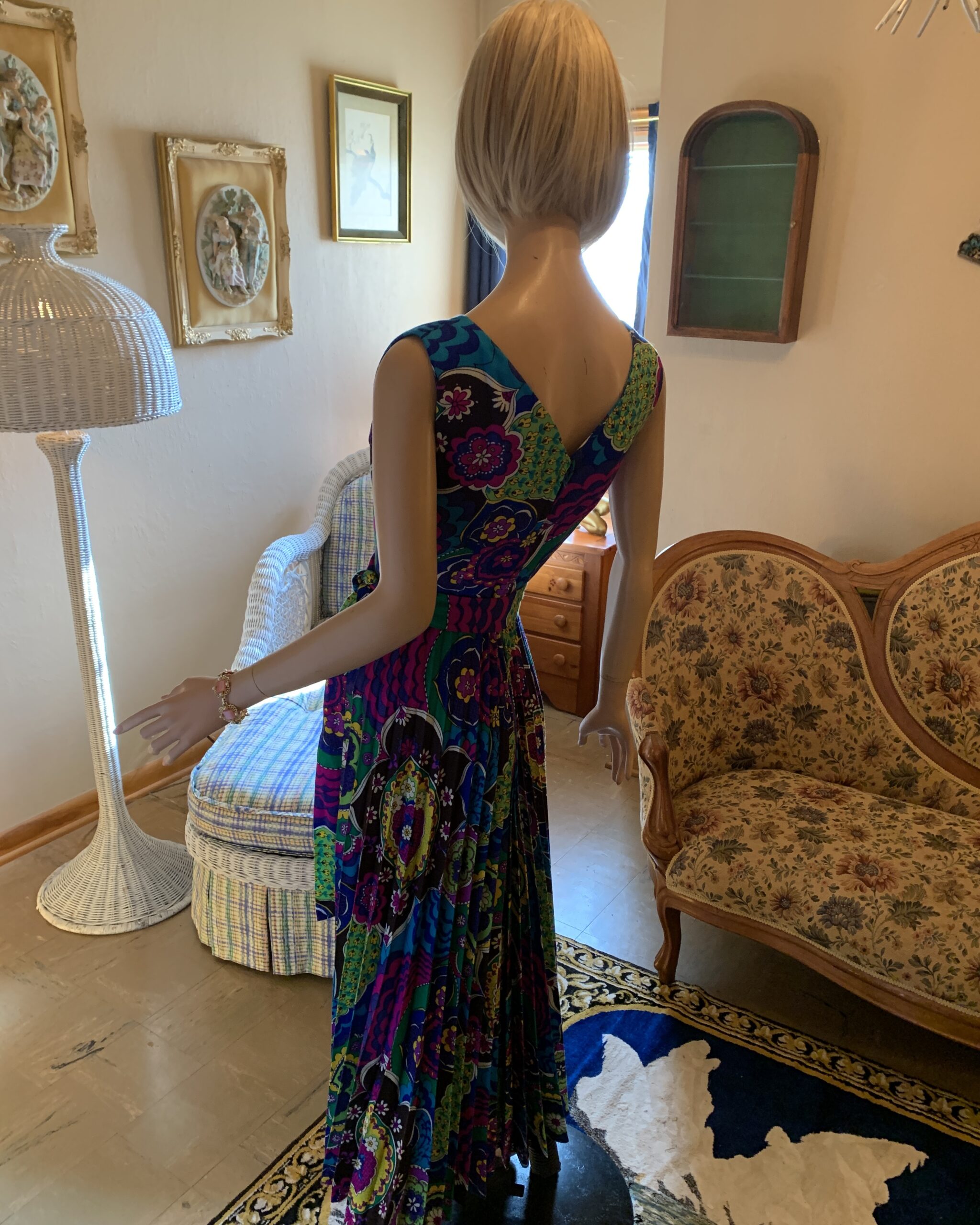 alice-polynesian-fashions-vintage-maxi-dress-back