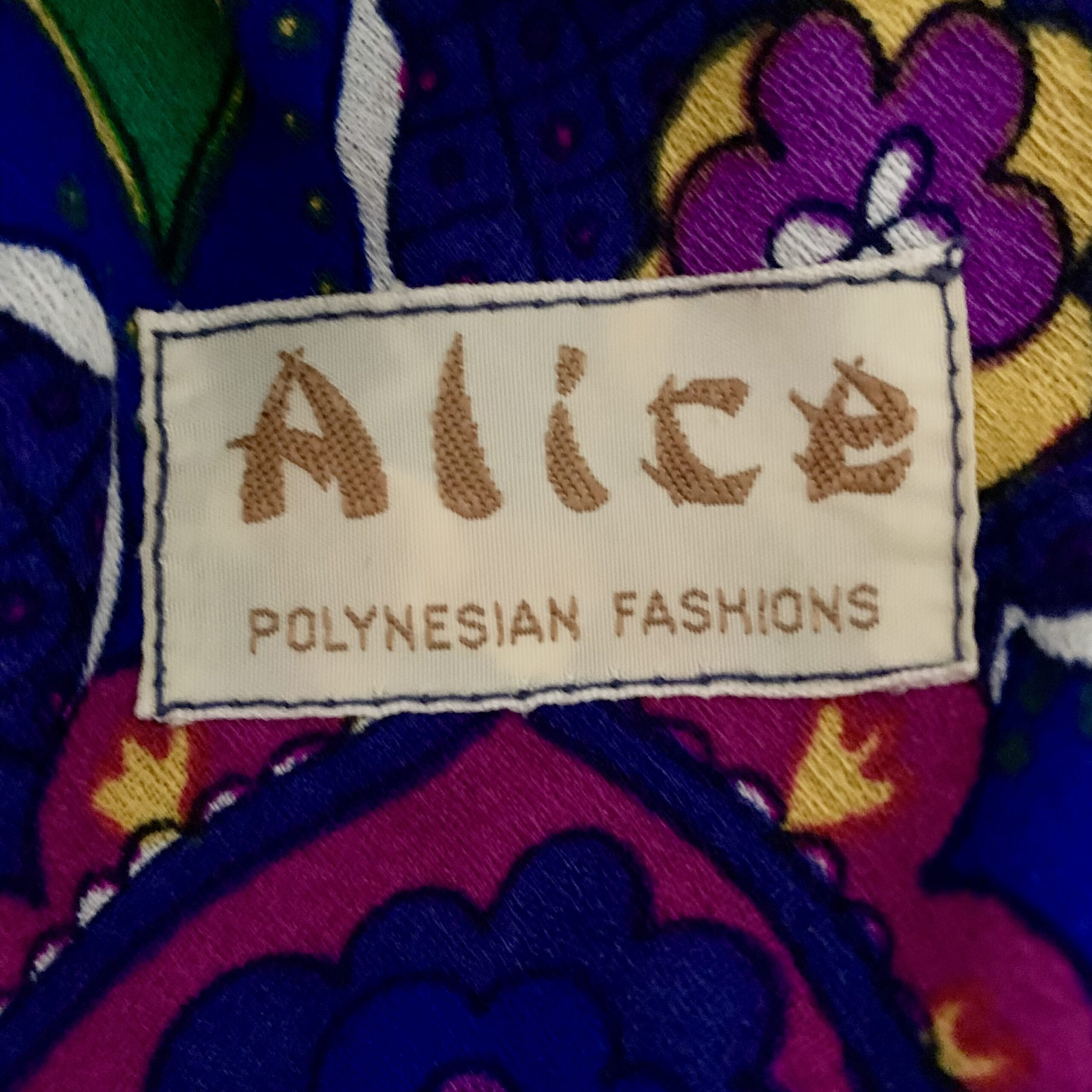 alice-polynesian-fashions-vintage-maxi-dress-label
