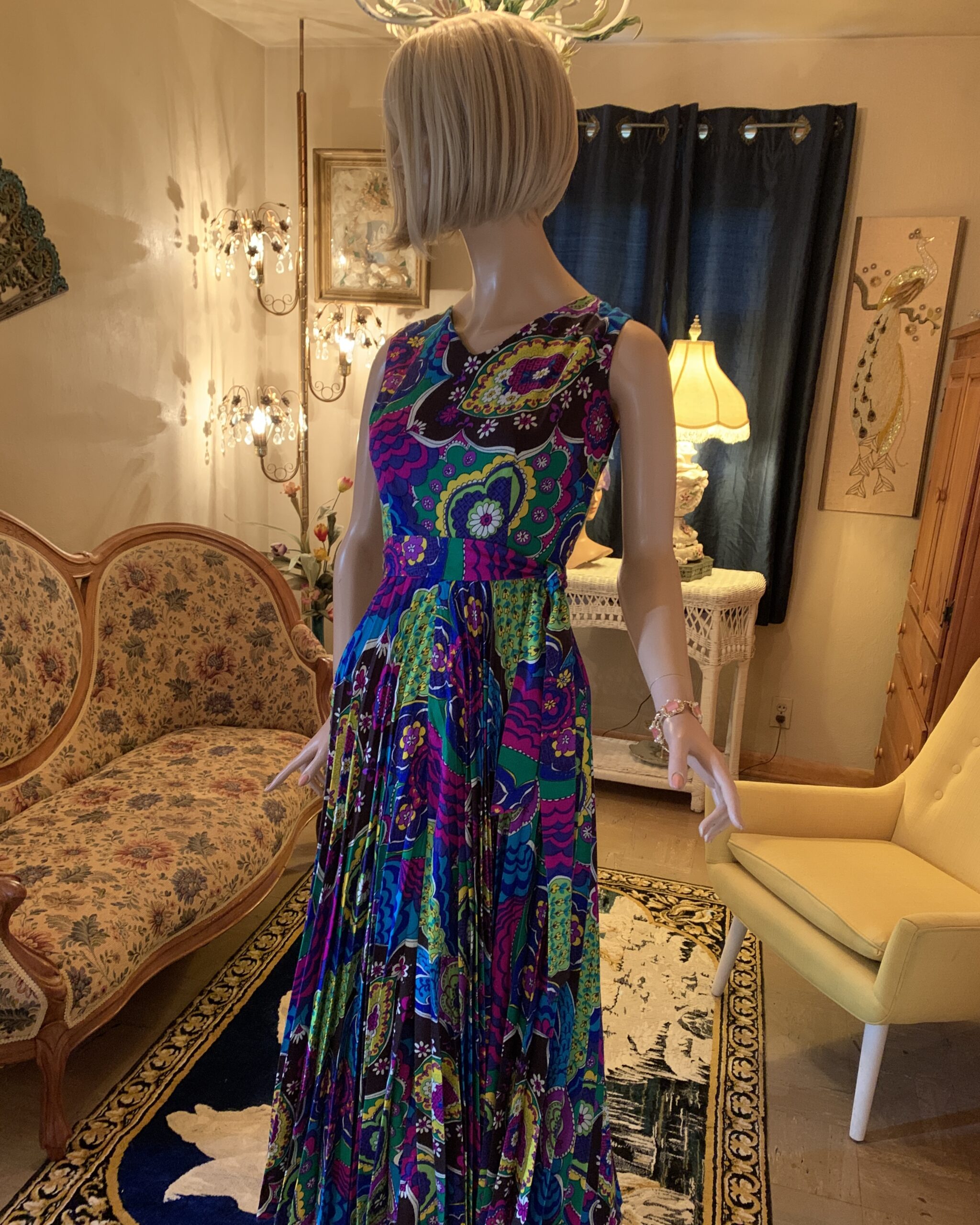 alice-polynesian-fashions-vintage-maxi-dress-three-quarter