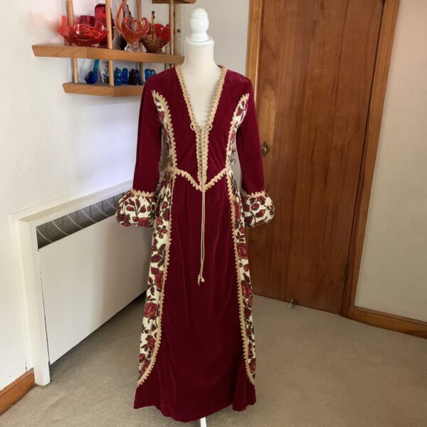 Vintage Gunne Sax Black Label Renaissance Gown SOLD OUT - Image 2