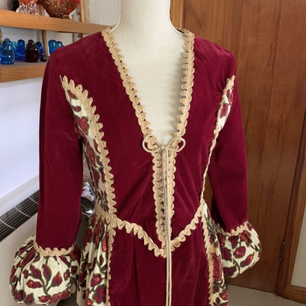 Vintage Gunne Sax Black Label Renaissance Gown SOLD OUT - Image 3