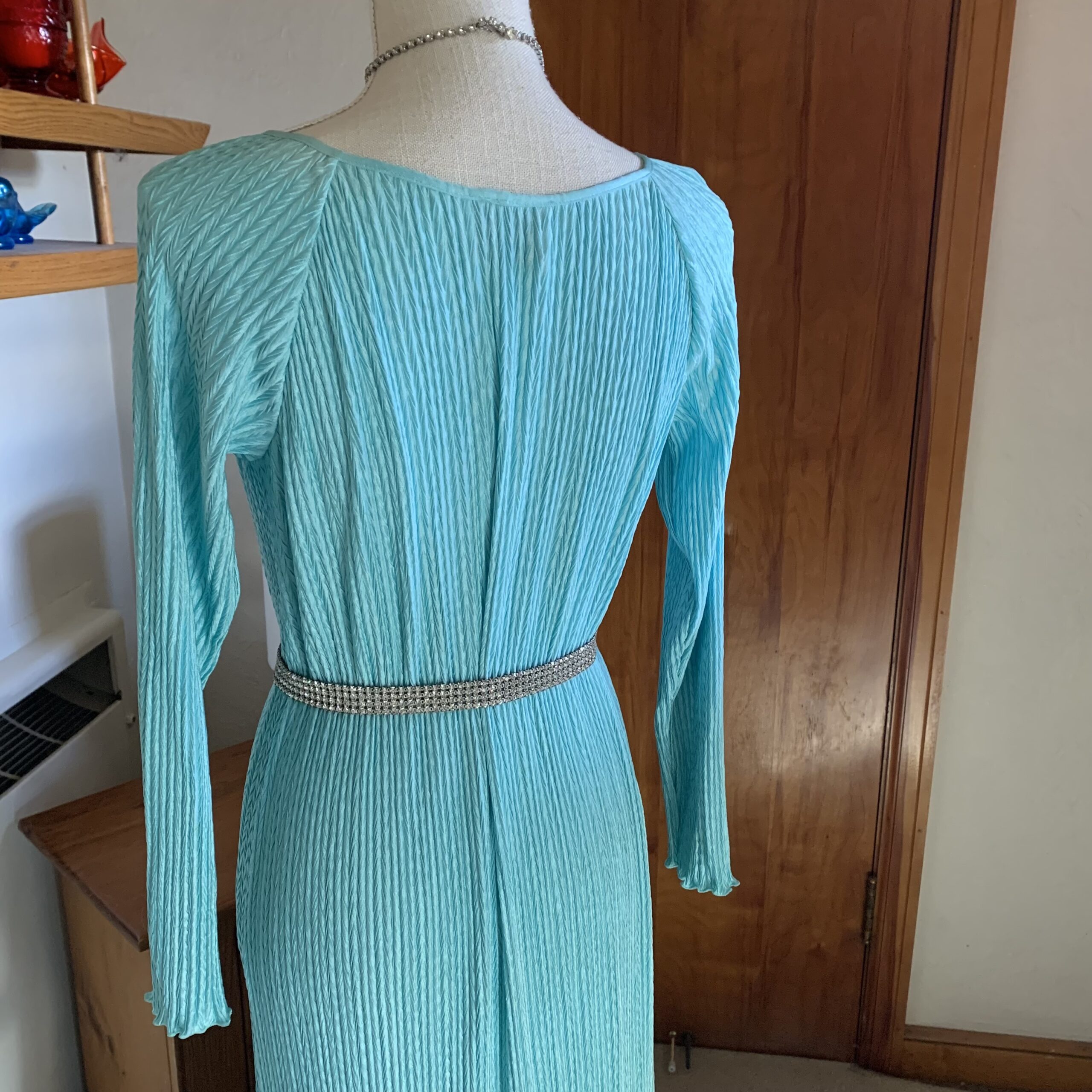 Vintage 1980s Mary McFadden Turquoise Pleated Column Gown - Image 6