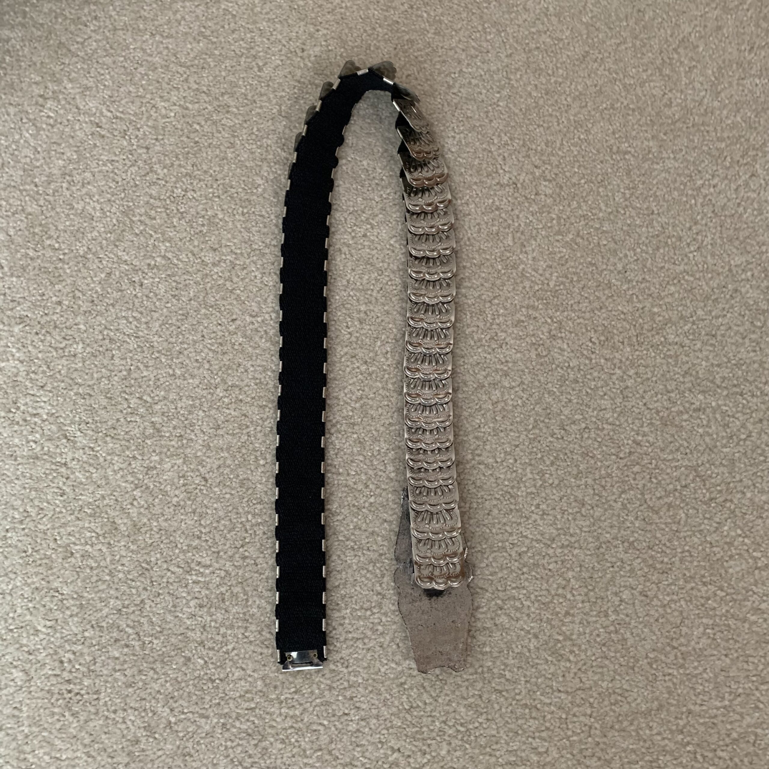 80s Sculpted Silver Medallion Link Belt - Image 5