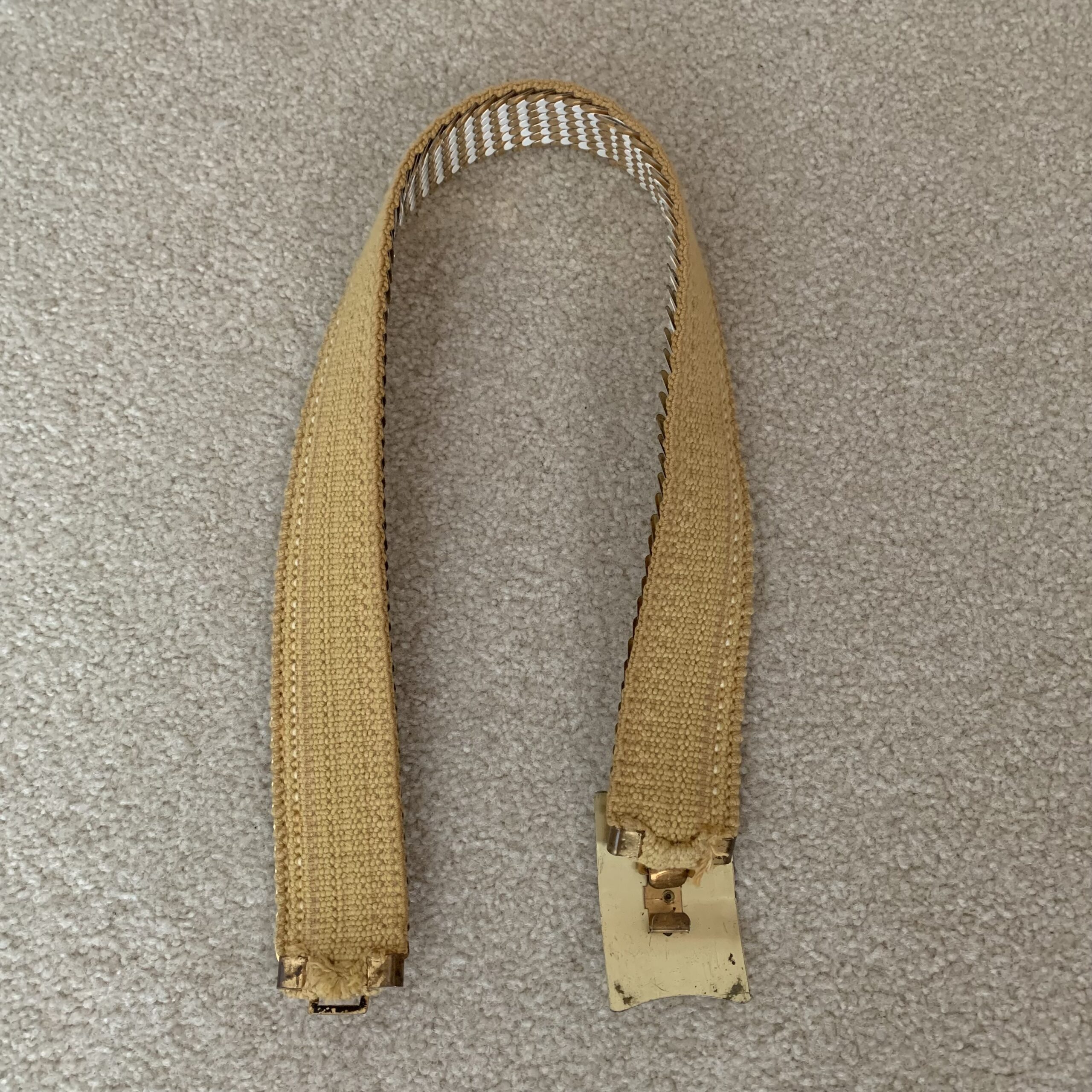 80s Gold And Ivory Metal Scale Belt – Floral Clasp - Image 5