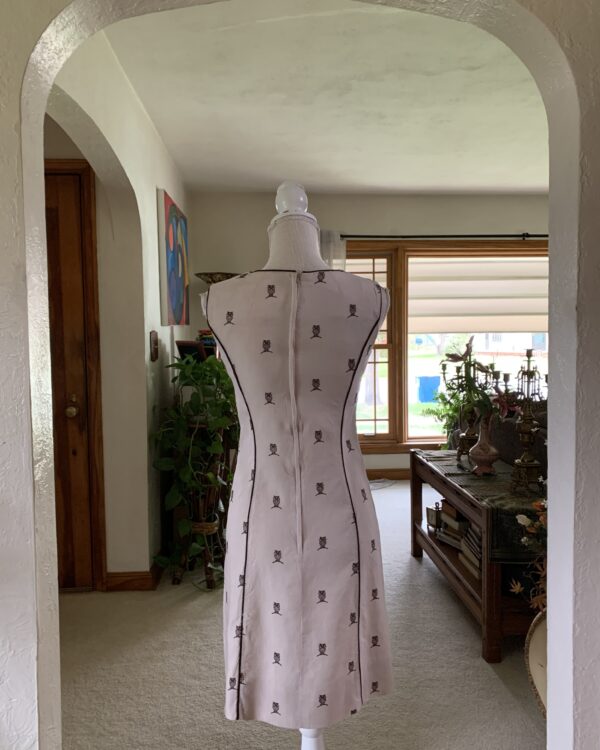 1960s Lord and Taylor Linen Owl Print Dress with Contrast Piping |  Revolving Vintage Closet
