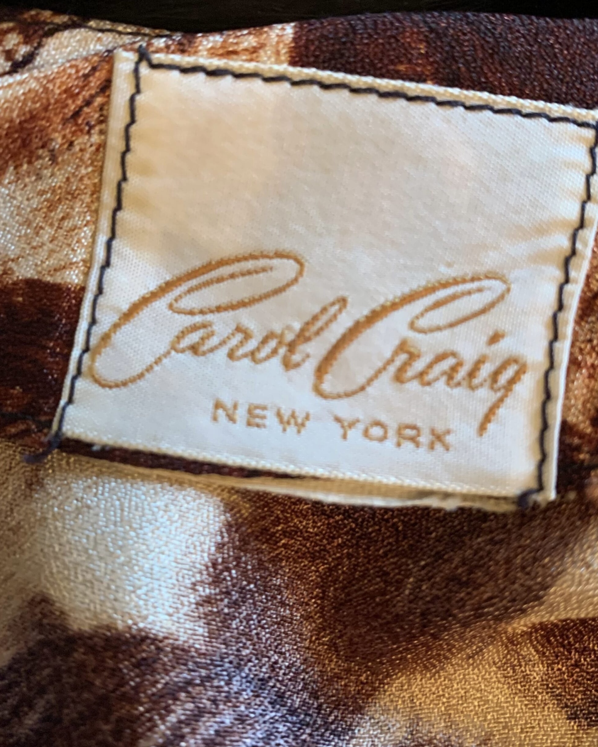 Carol Craig New York vintage clothing label sewn inside a 1950s abstract floral dress.